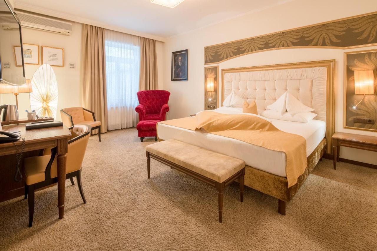 Hotel Goldener Adler, BW Signature Collection Инсбрук Екстериор снимка