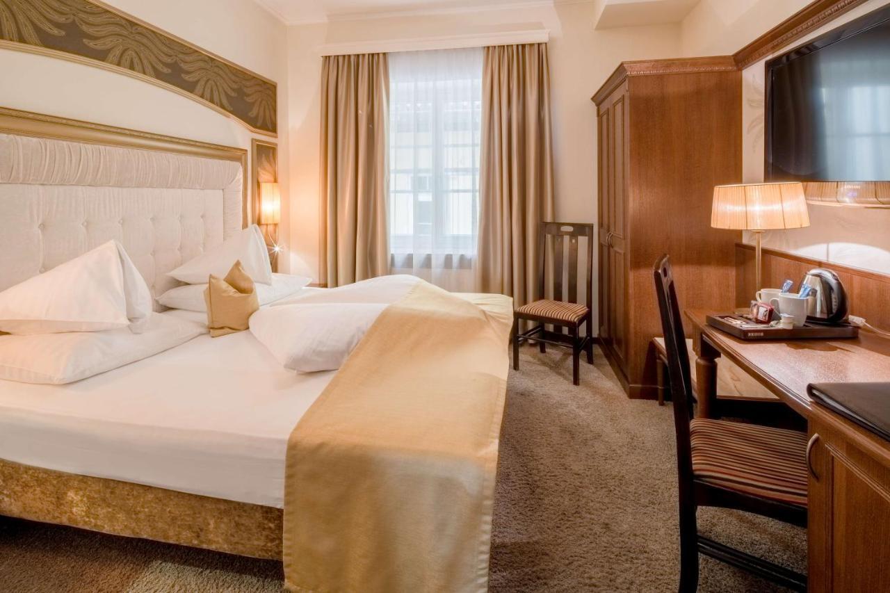 Hotel Goldener Adler, BW Signature Collection Инсбрук Екстериор снимка